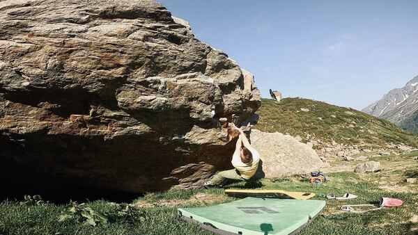 Sustenpass Bouldering