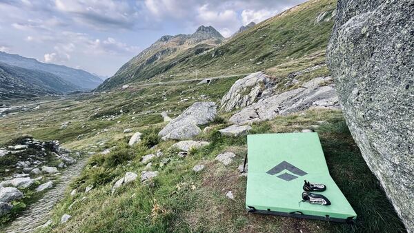 Gotthard Pass Bouldering